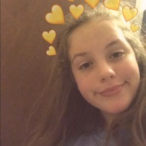 Meet your Posher, Kayla